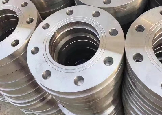 ASME Pn100 Dn100 выковало выскальзывание фланца стали углерода плоское на поднятой шеи сварки стороны